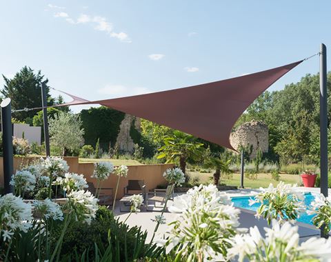 voile d'ombrage pour piscine